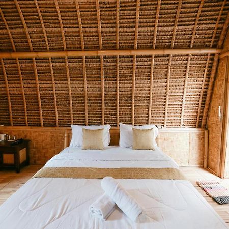 Cici Bungalow Senggigi Мангсит Экстерьер фото