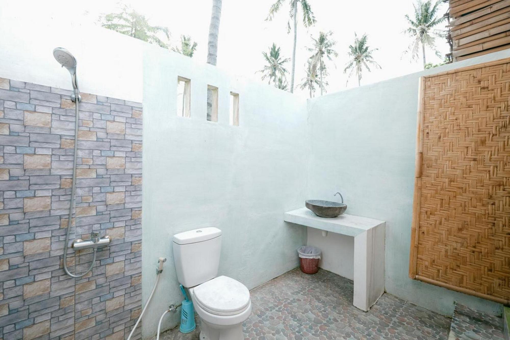 Cici Bungalow Senggigi Мангсит Экстерьер фото