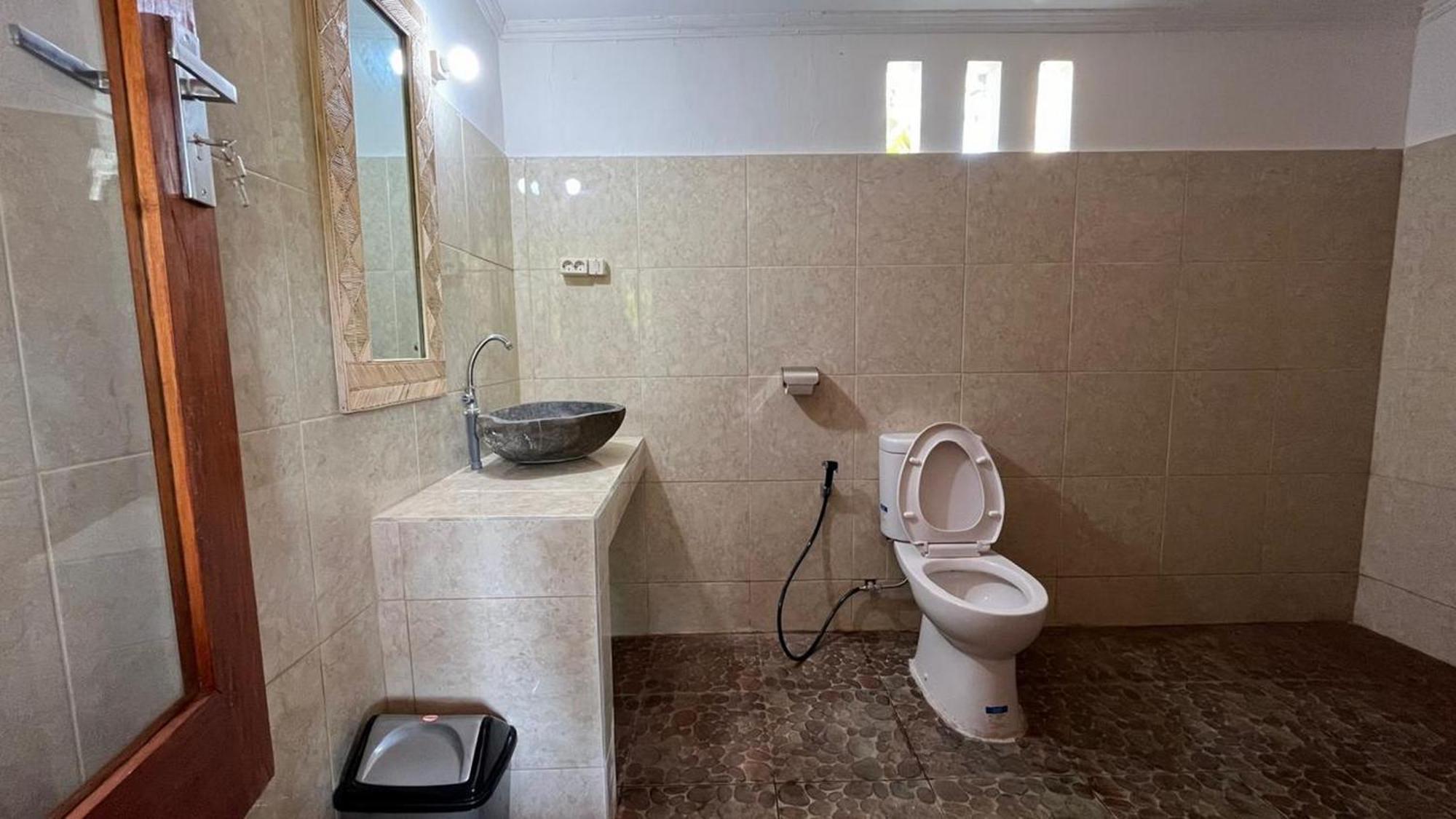 Cici Bungalow Senggigi Мангсит Экстерьер фото