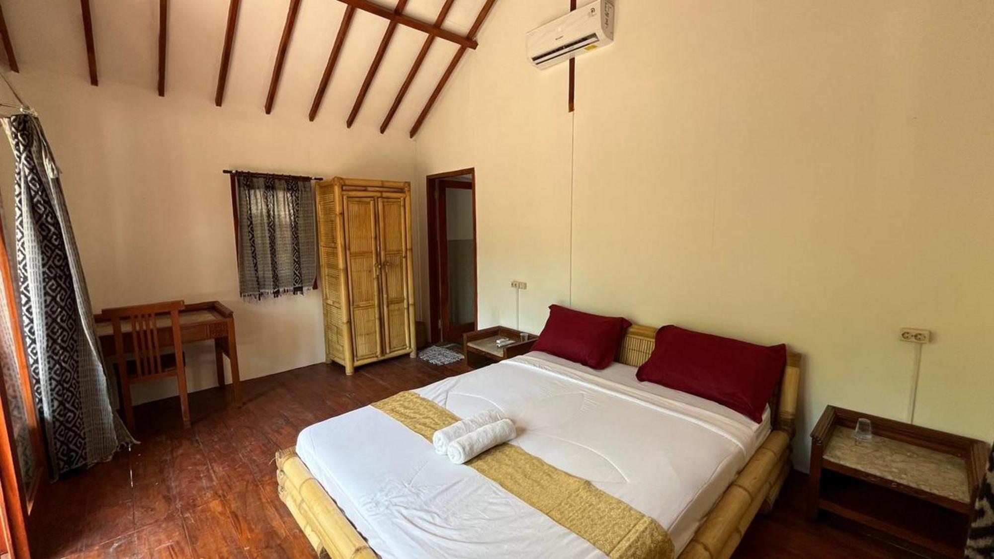 Cici Bungalow Senggigi Мангсит Экстерьер фото